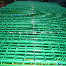 Green powder coated expanded metal fence with high quality and competitive price in store